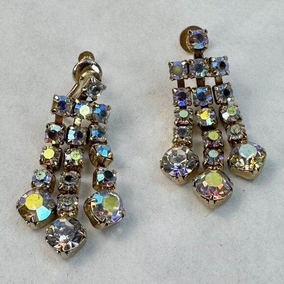 VTG Aurora Borealis Rhinestone Dangle Screw Back Earrings Gold Tone Multi-Row - Picture 3 of 8